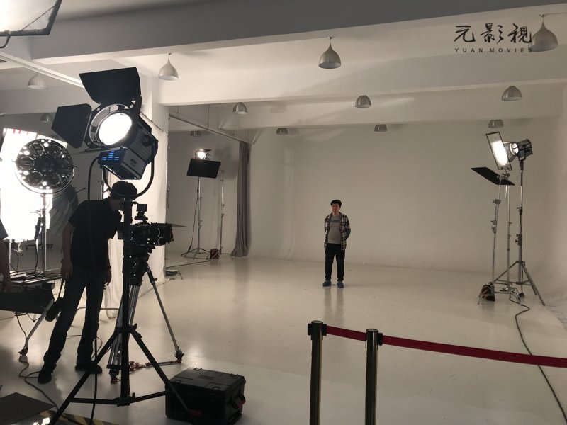 广告设计：创意与商业共舞的艺术